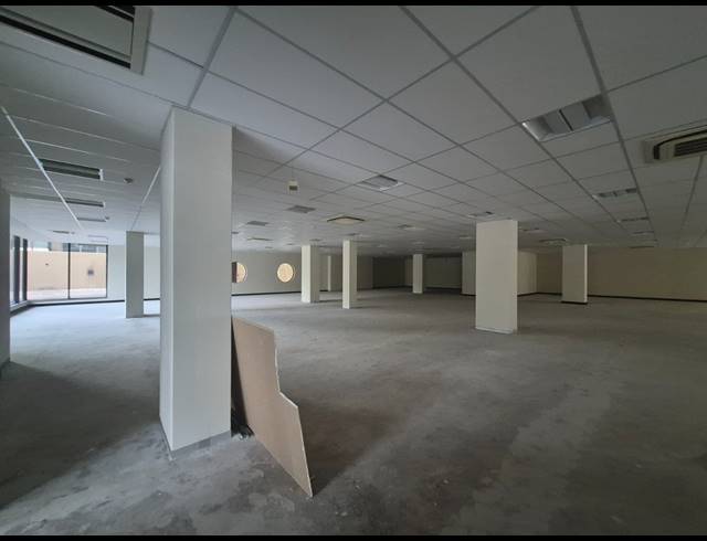 2,245M² OFFICE TO LET IN PARKTOWN